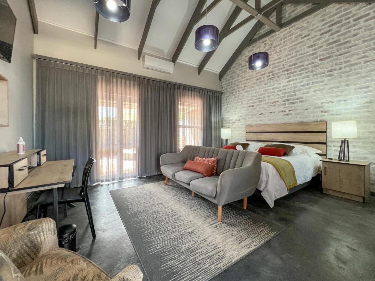 The Featherbed - Oudtshoorn Exteriör bild