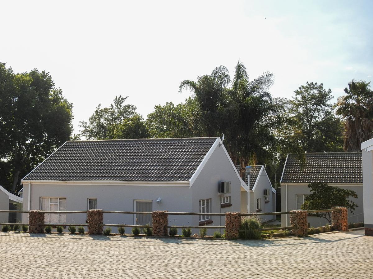 The Featherbed - Oudtshoorn Exteriör bild