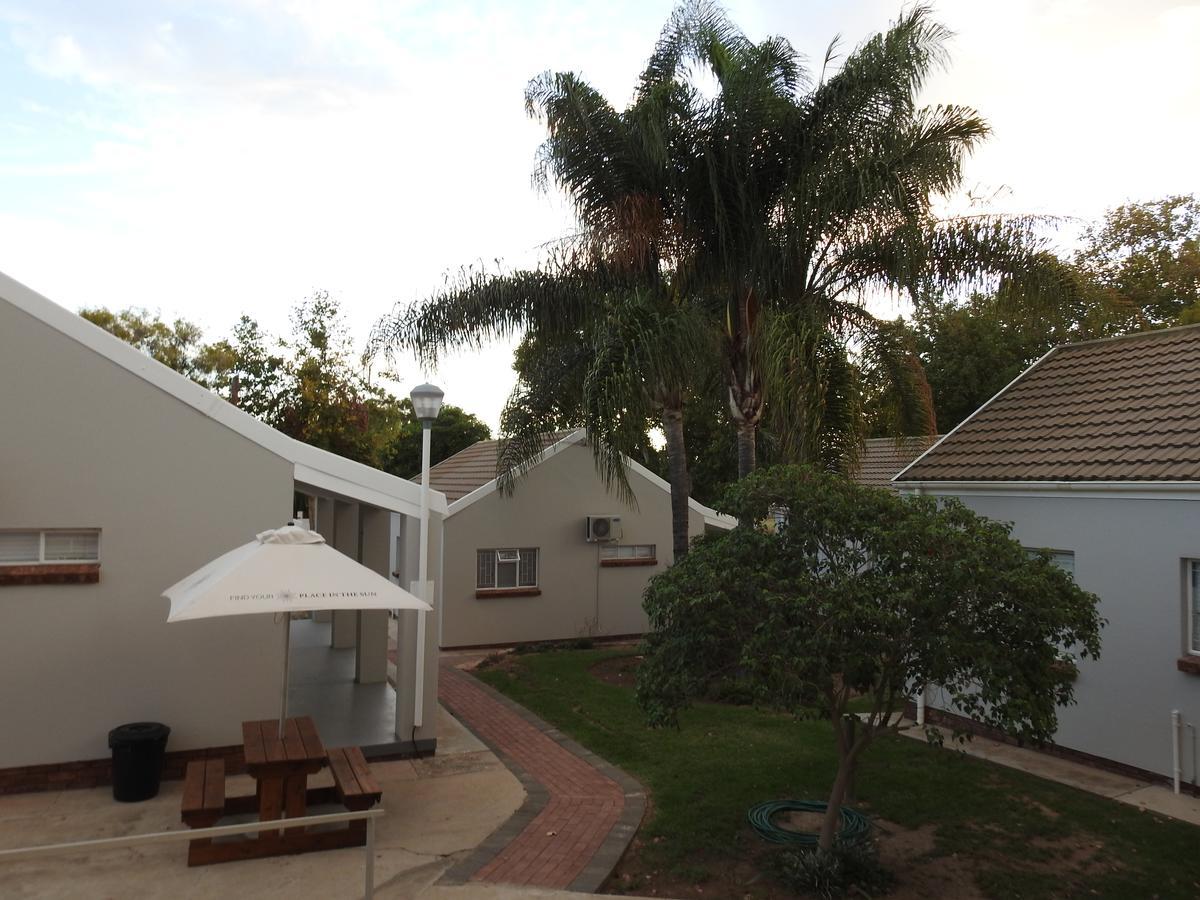 The Featherbed - Oudtshoorn Exteriör bild